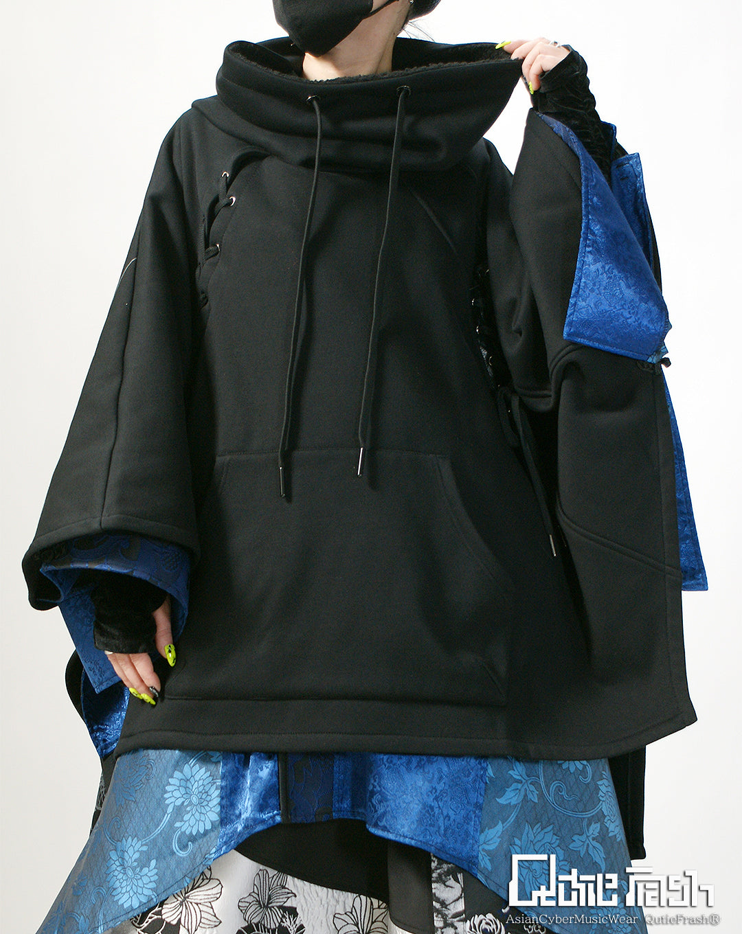 キューティーフラッシュ フード付きポンチョ キューティーフラッシュ